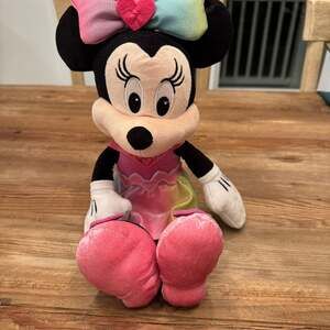 Disney Junior Minnie Mouse Fashion Bow 14-inch Plush with Lights & Sounds